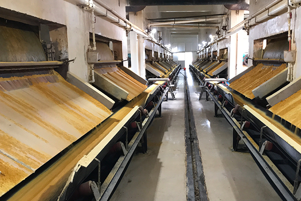 聚合氯化鋁生產(chǎn)車(chē)間